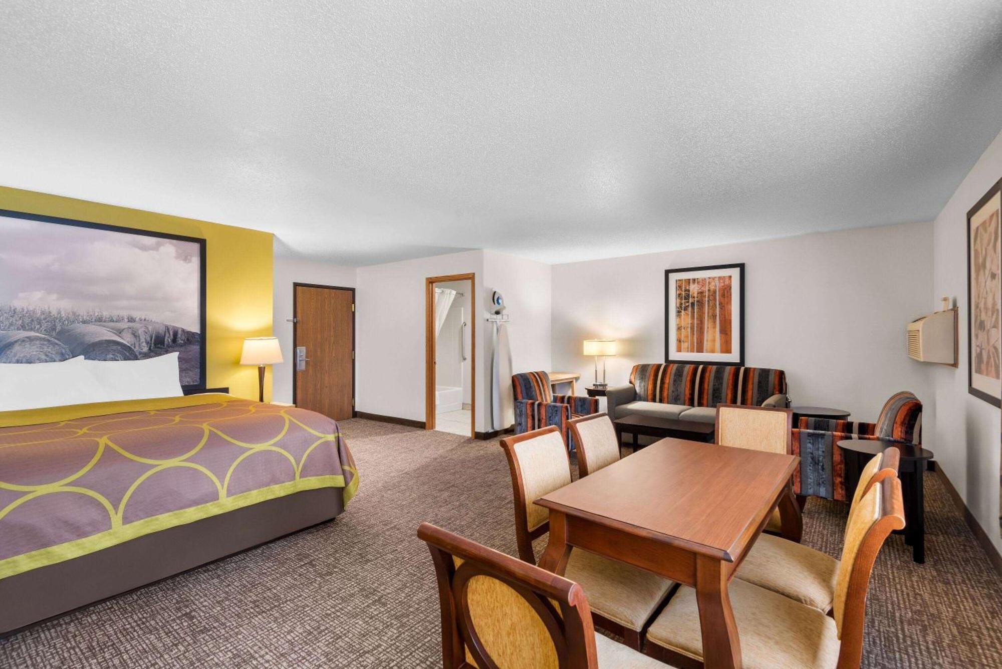 Super 8 By Wyndham Oelwein Hotel Exterior photo